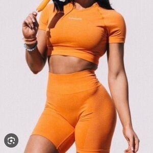 Alphalete Vibrant Orange Workout Set